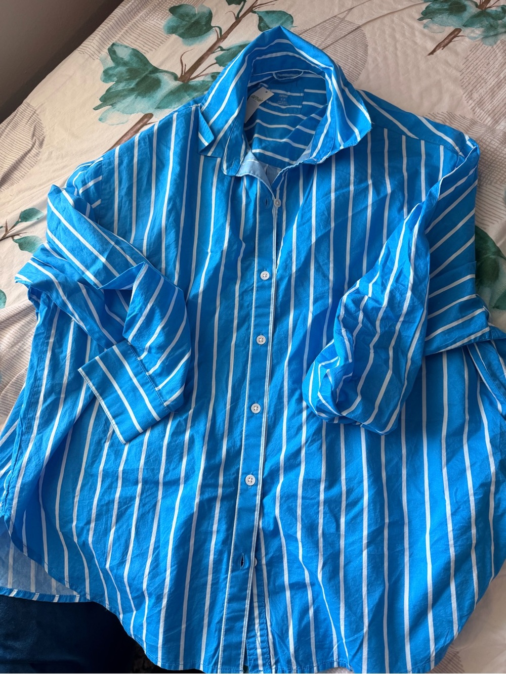 aerie Blue and White Vertical Stripe Button-Down Shirt  casual women